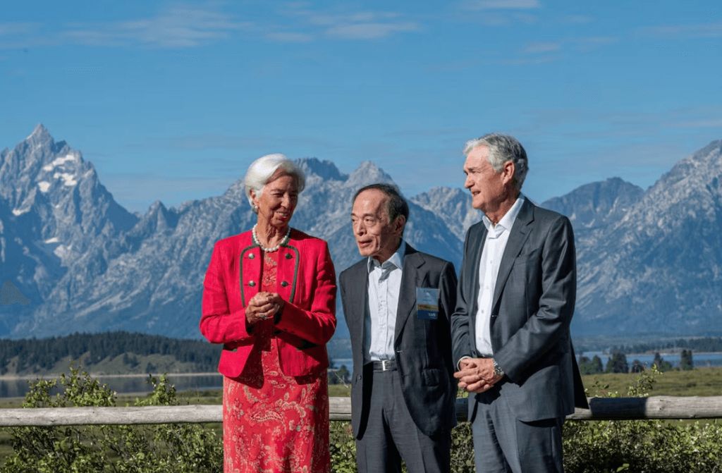 Jerome Powell, Christine Lagarde et Kazuo Ueda, les principaux dirigeants des banques centrales à Jackson Hole. Source : Cinco Dias
