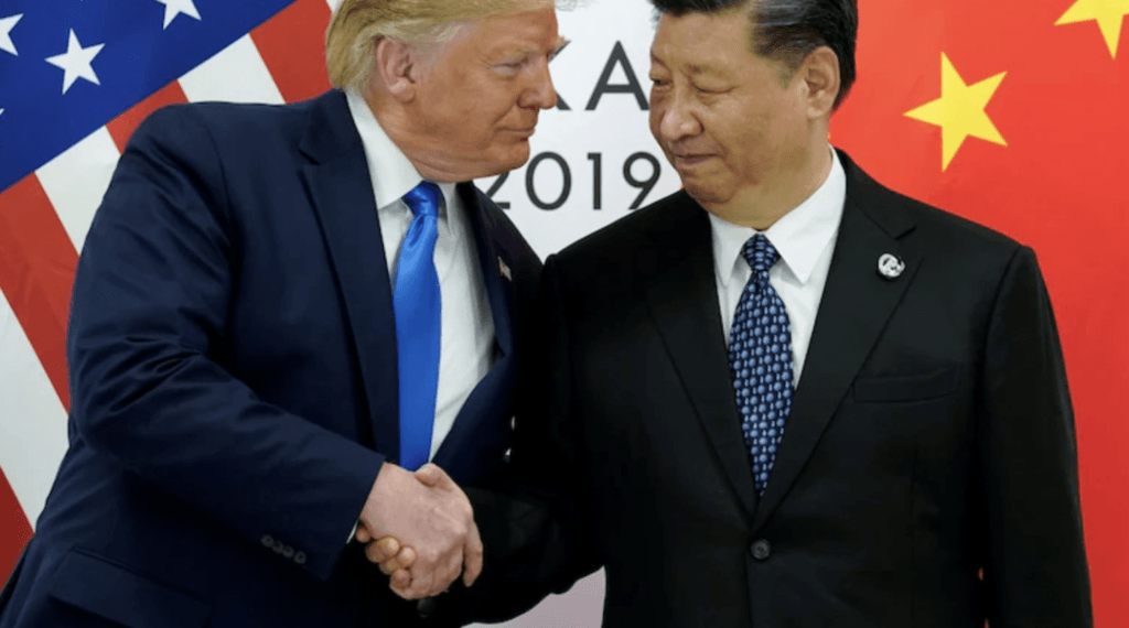 Donald Trump et Xi Jinping se serrant la main, illustrant la trêve de 90 jours dans la guerre commerciale entre les États-Unis et la Chine
